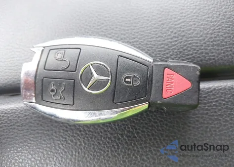 2013 Mercedes-Benz E 350 из США, поврежденный, VIN WDDKJ5KB3DF193514